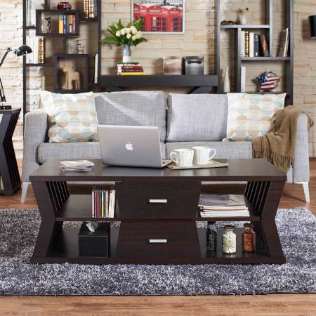 Ehhez tartozik egy ugyanilyen stílusú kisasztal is.